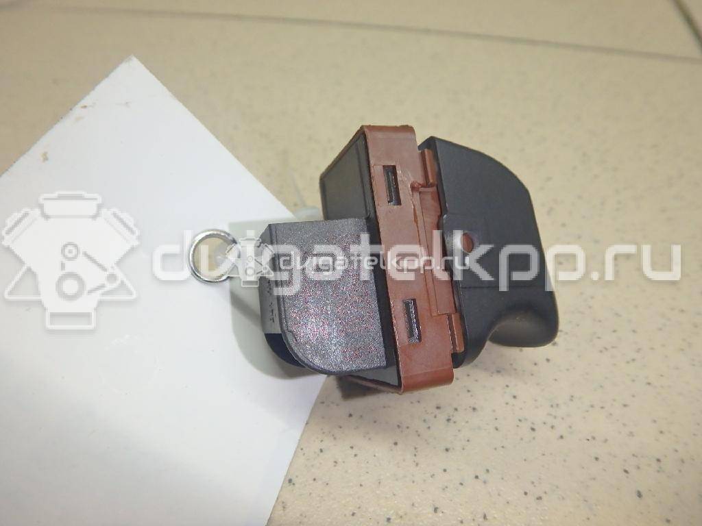 Фото Кнопка открывания багажника  8k0959831a для Audi A5 / A4 / Q5 {forloop.counter}}