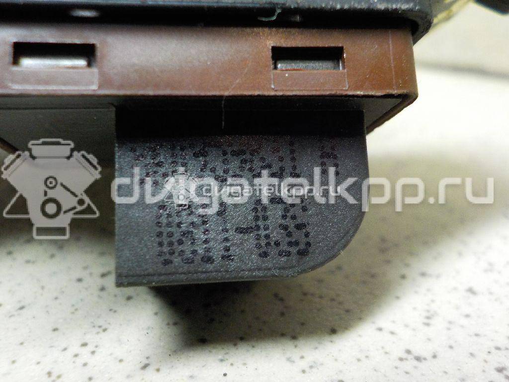 Фото Кнопка открывания багажника  8k0959831a для Audi A5 / A4 / Q5 {forloop.counter}}