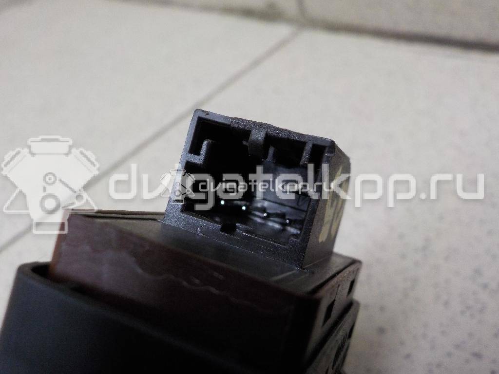 Фото Кнопка открывания багажника  8k0959831a для Audi A5 / A4 / Q5 {forloop.counter}}