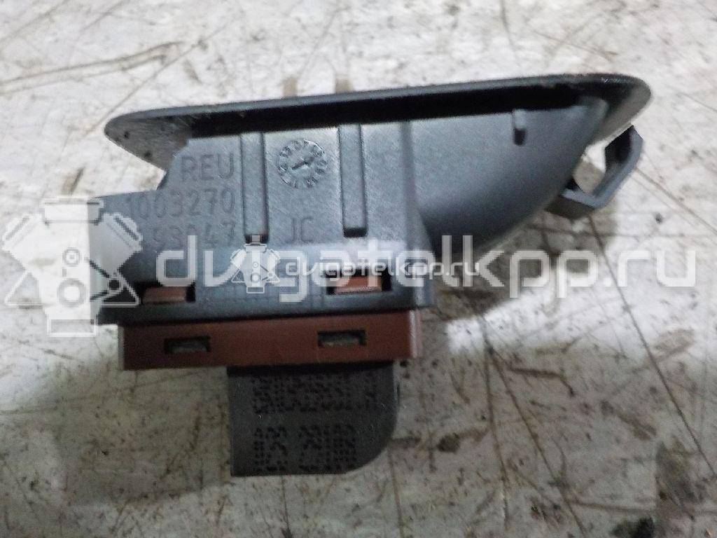 Фото Кнопка открывания багажника  8K0959831A для Audi A5 / A4 / Q5 {forloop.counter}}