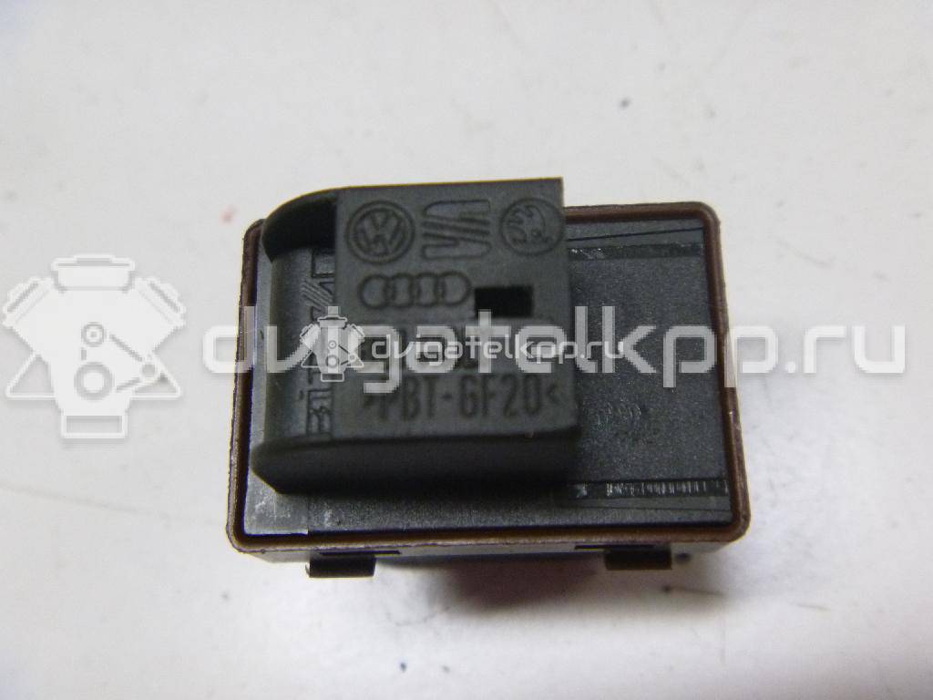 Фото Кнопка открывания багажника  8K0959831A для Audi A5 / A4 / Q5 {forloop.counter}}