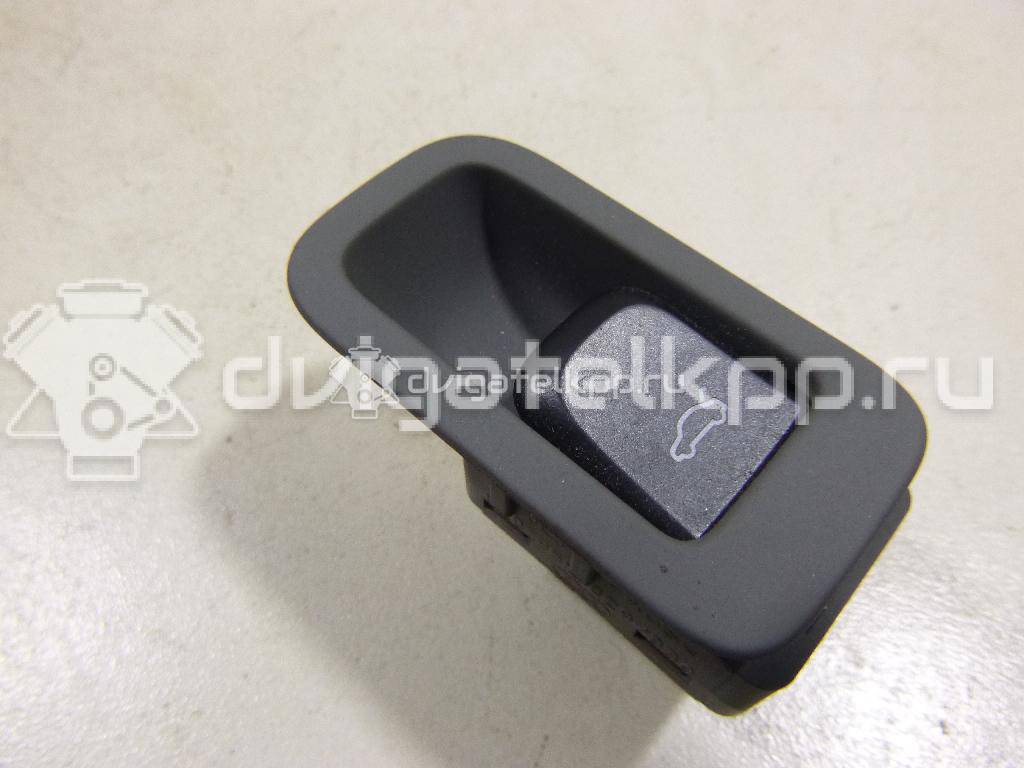 Фото Кнопка открывания багажника  8k0959831a для Audi A5 / A4 / Q5 {forloop.counter}}