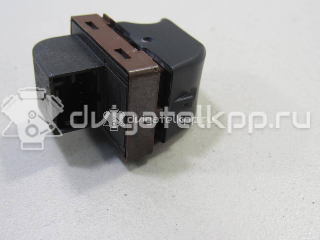 Фото Кнопка открывания багажника  8k0959831a для Audi A5 / A4 / Q5 {forloop.counter}}