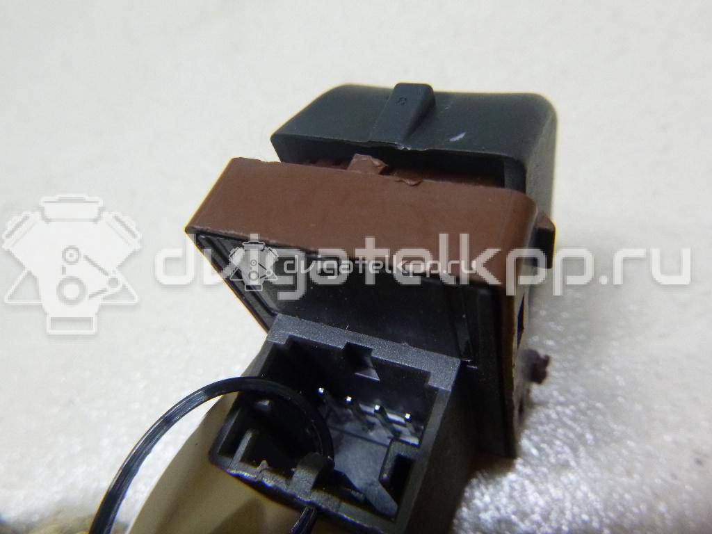 Фото Кнопка открывания багажника  8k0959831a для Audi A5 / A4 / Q5 {forloop.counter}}