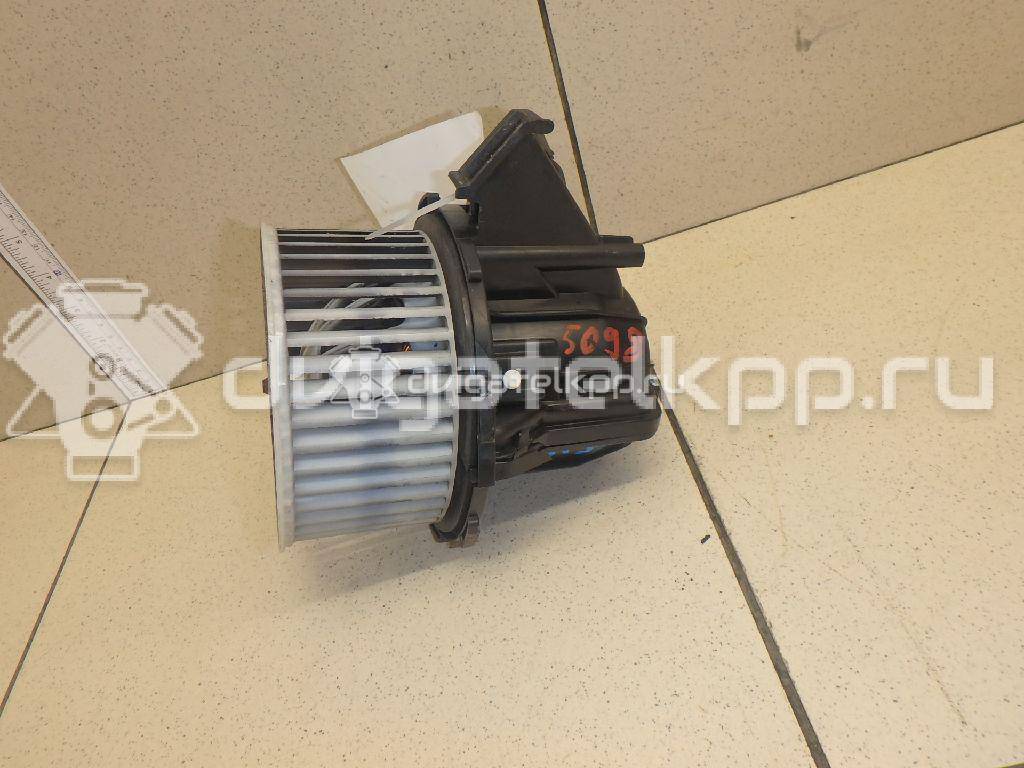 Фото Моторчик отопителя  8K1820021C для Audi A5 / A4 / Q5 {forloop.counter}}