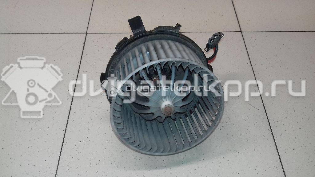 Фото Моторчик отопителя  8K1820021C для Audi A5 / A4 / Q5 {forloop.counter}}