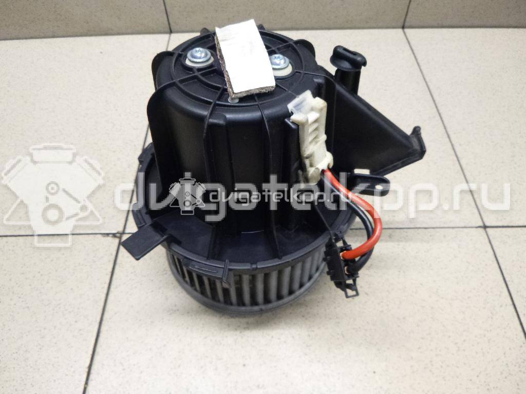 Фото Моторчик отопителя  8k1820021c для Audi A5 / A4 / Q5 {forloop.counter}}