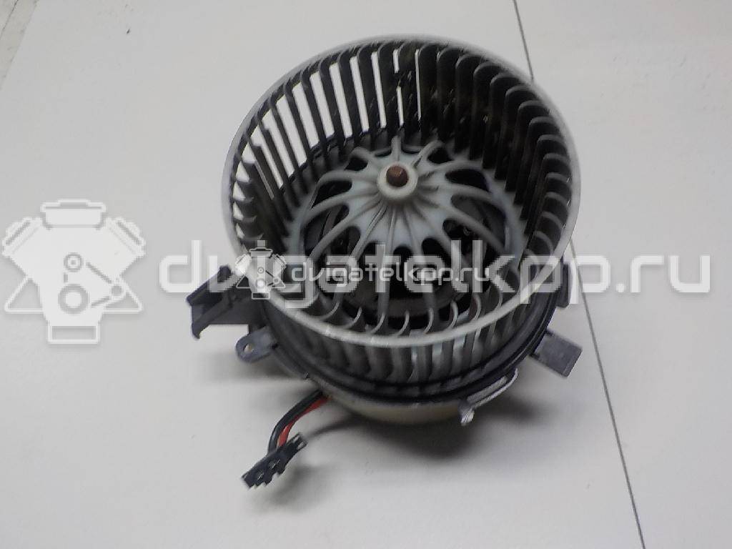 Фото Моторчик отопителя  8k1820021c для Audi A5 / A4 / Q5 {forloop.counter}}