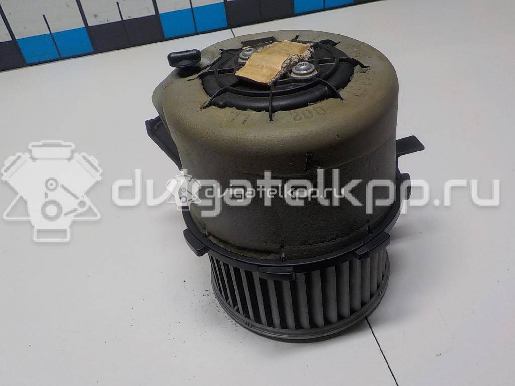Фото Моторчик отопителя  8k1820021c для Audi A5 / A4 / Q5 {forloop.counter}}