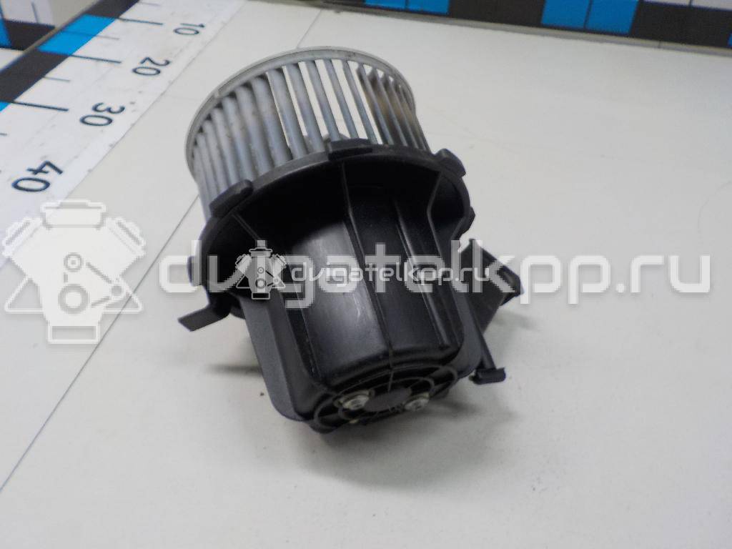 Фото Моторчик отопителя  8K1820021C для Audi A5 / A4 / Q5 {forloop.counter}}