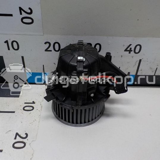 Фото Моторчик отопителя  8K1820021C для Audi A5 / A4 / Q5