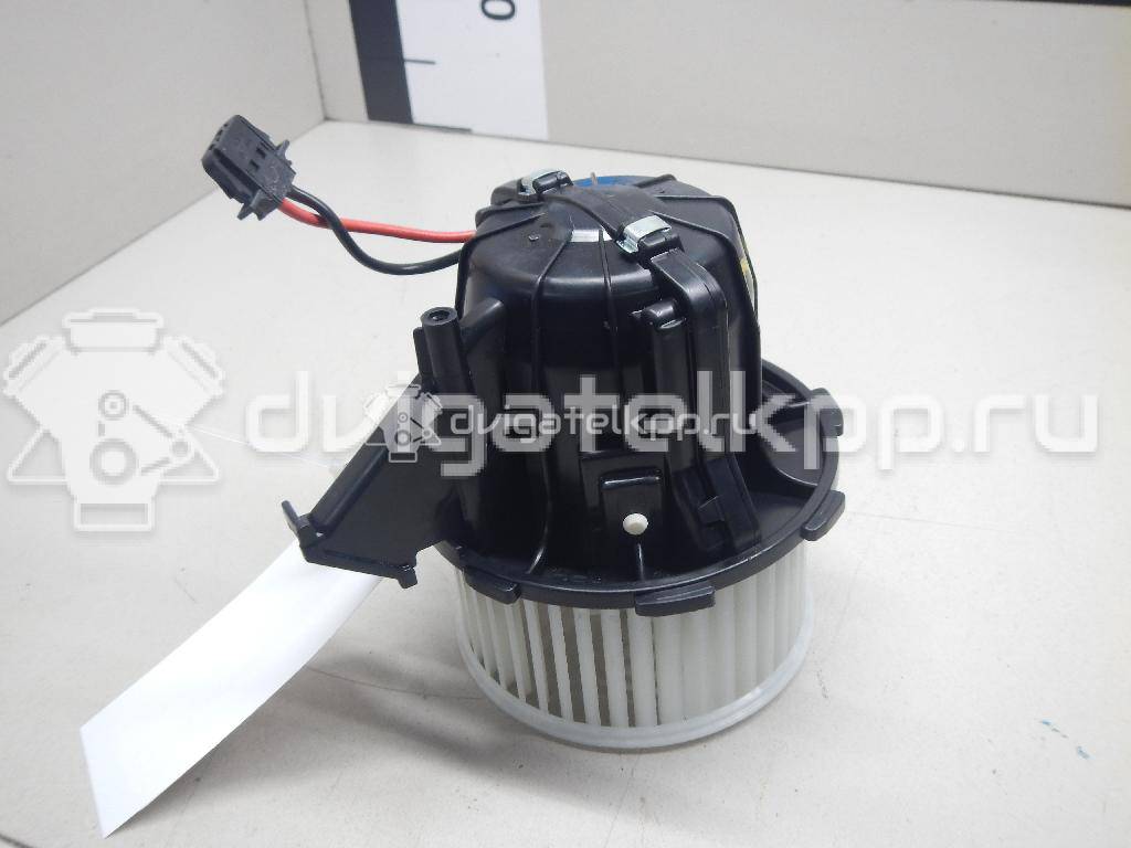 Фото Моторчик отопителя  8K1820021C для Audi A5 / A4 / Q5 {forloop.counter}}