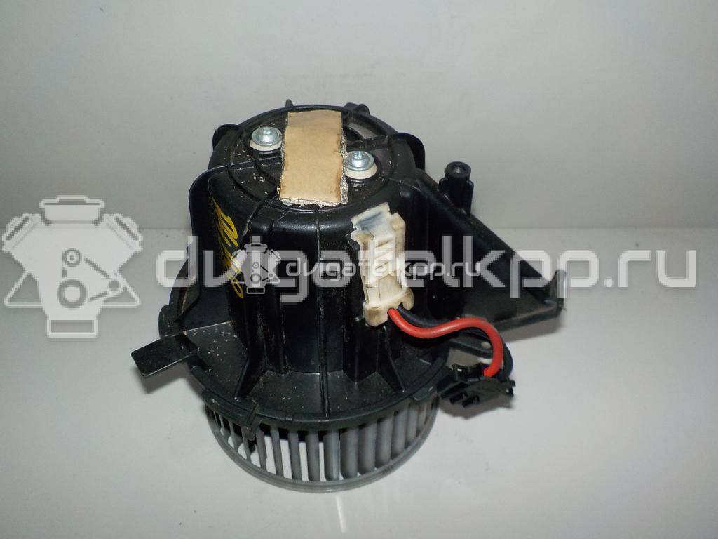 Фото Моторчик отопителя  8k1820021c для Audi A5 / A4 / Q5 {forloop.counter}}
