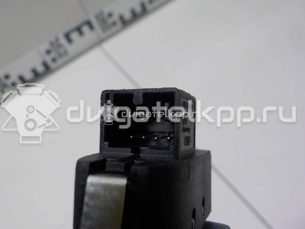 Фото Кнопка центрального замка  8K1962107A для Audi A5 / A4 {forloop.counter}}