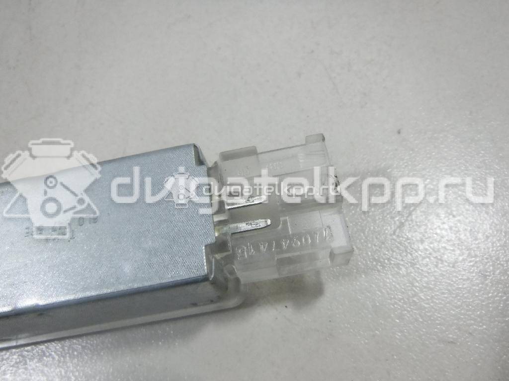 Фото Фонарь подсветки двери  6L0947565 для audi A4 [B9] {forloop.counter}}