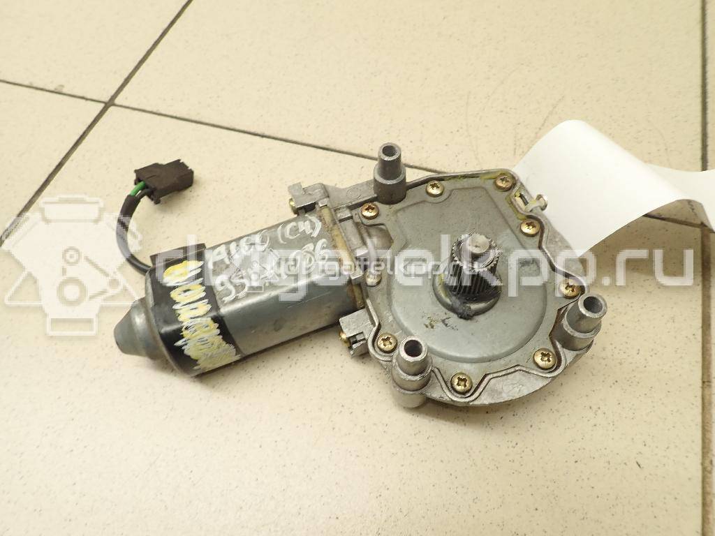 Фото Моторчик стеклоподъемника  4a0959801a для Audi 100 / A6 {forloop.counter}}