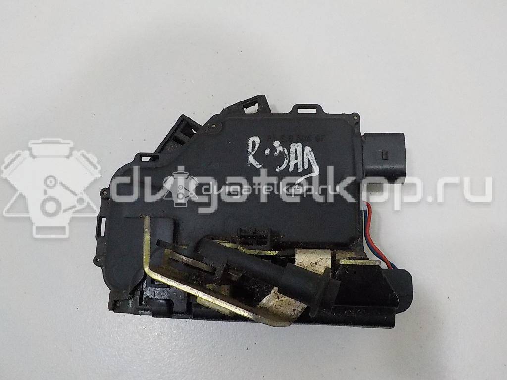 Фото Замок двери задней правой  4b0839016g для Audi Allroad / A4 / A6 {forloop.counter}}