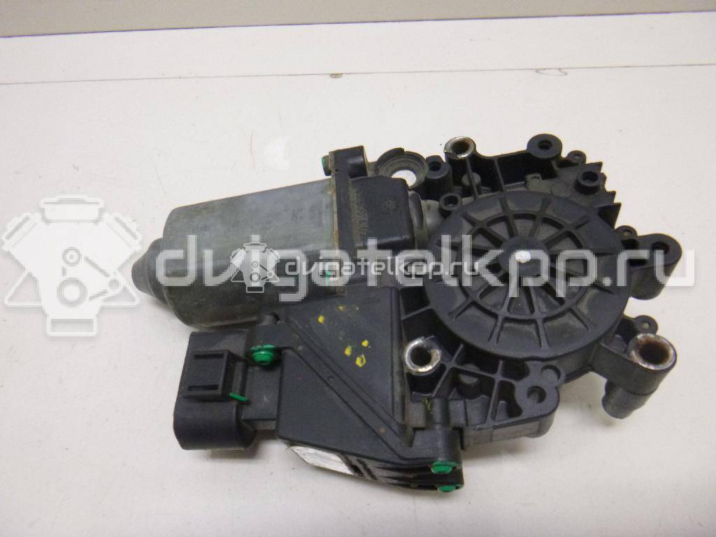 Фото Моторчик стеклоподъемника  4B0959802B для Audi A6 {forloop.counter}}
