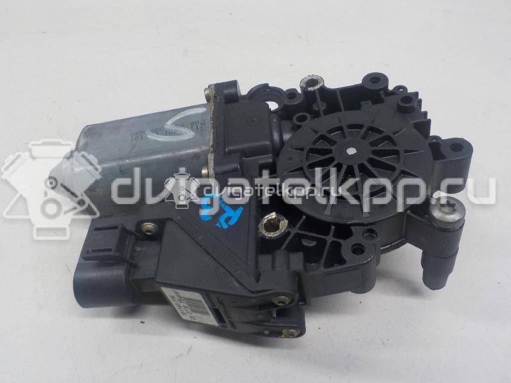 Фото Моторчик стеклоподъемника  4B0959802B для Audi A6 {forloop.counter}}