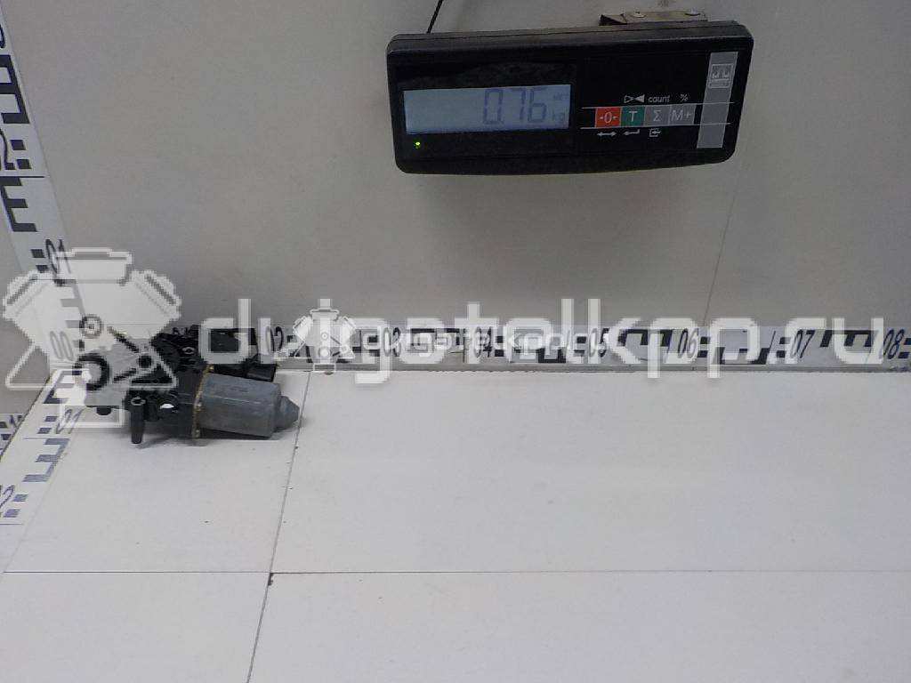 Фото Моторчик стеклоподъемника  4b0959802b для Audi A6 {forloop.counter}}