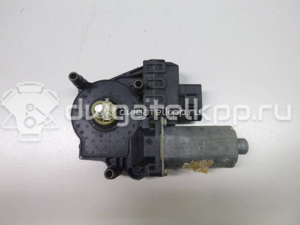 Фото Моторчик стеклоподъемника  4B0959801B для Audi A6 {forloop.counter}}