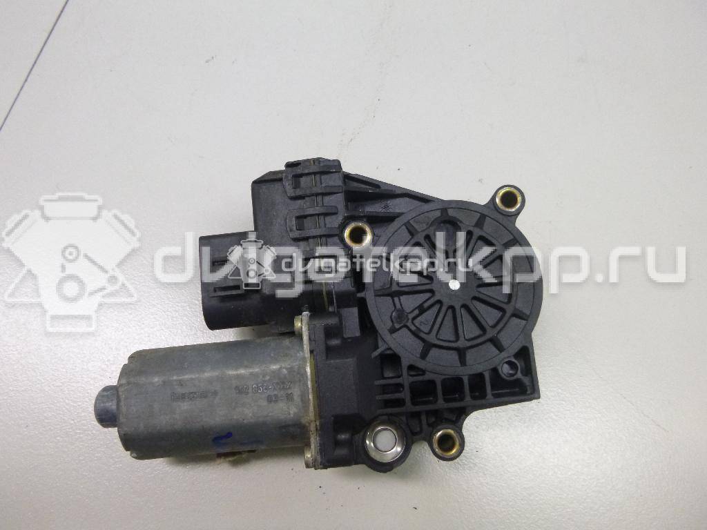 Фото Моторчик стеклоподъемника  4B0959801B для Audi A6 {forloop.counter}}