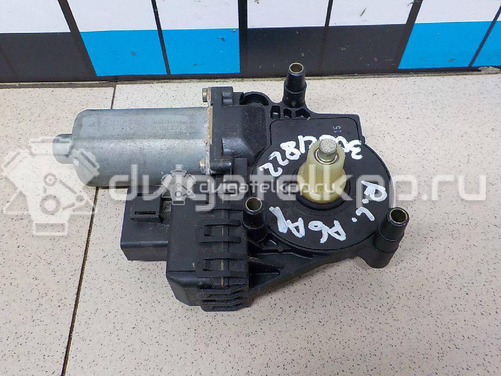 Фото Моторчик стеклоподъемника  4B0959801B для Audi A6 {forloop.counter}}
