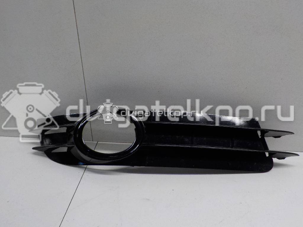 Фото Решетка в бампер правая  4F0807682A для Audi A6 {forloop.counter}}