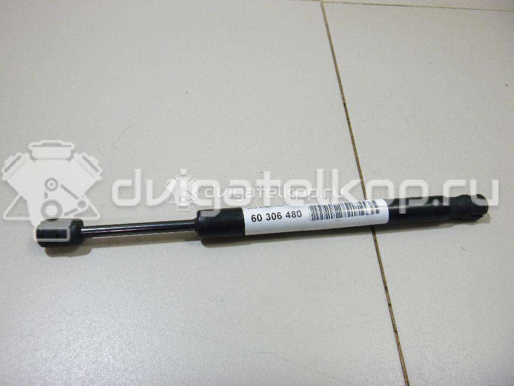 Фото Амортизатор крышки багажника  4F5827552 для Audi A6 {forloop.counter}}