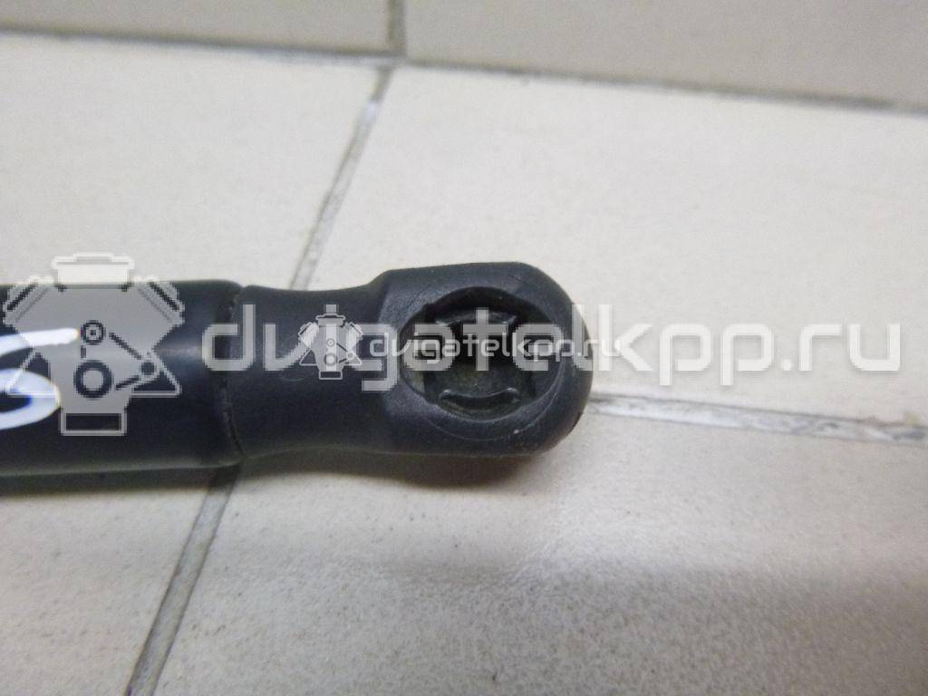 Фото Амортизатор крышки багажника  4F5827552B для Audi A6 {forloop.counter}}