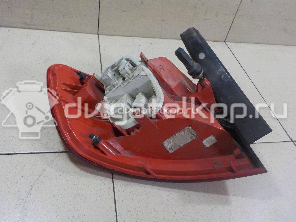 Фото Фонарь задний наружный правый  4f9945096e для Audi A6 {forloop.counter}}