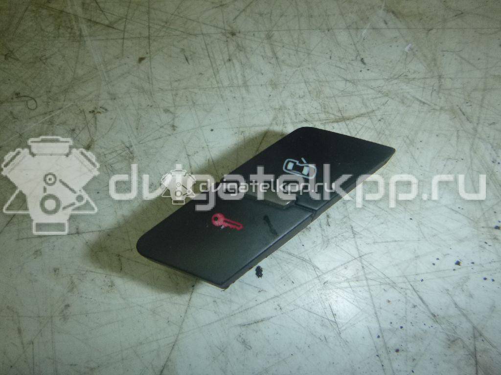 Фото Кнопка центрального замка  4F1962107 для Audi A6 {forloop.counter}}