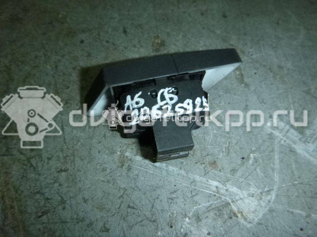 Фото Кнопка центрального замка  4F1962107 для Audi A6 {forloop.counter}}