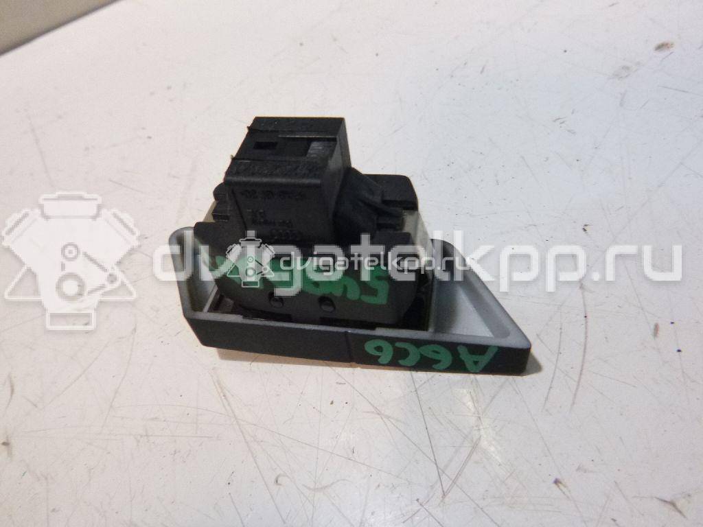 Фото Кнопка центрального замка  4F1962107 для Audi A6 {forloop.counter}}