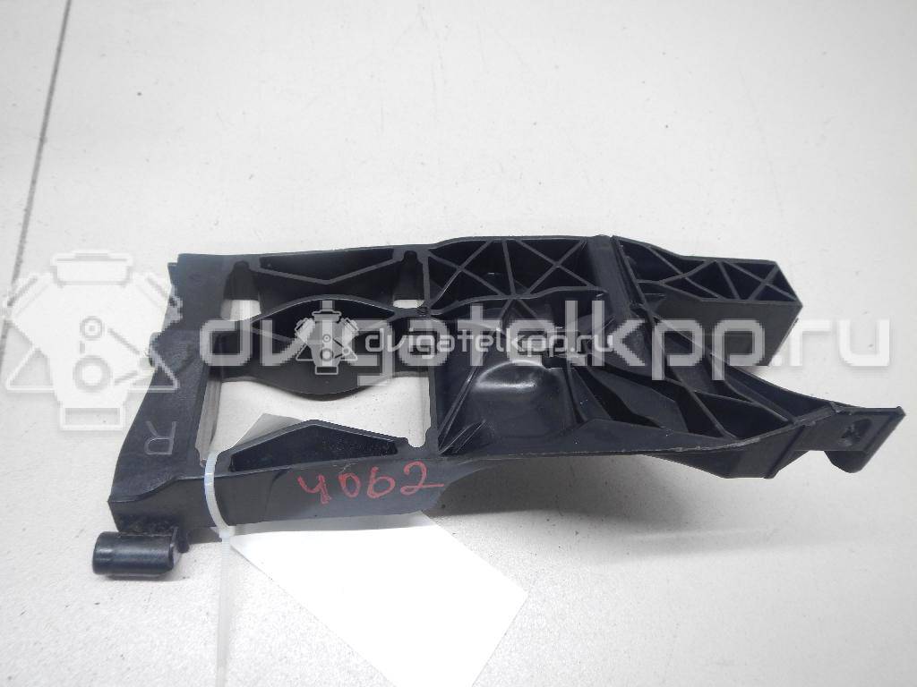 Фото Кронштейн фар правый  4G0805608 для Audi A6 {forloop.counter}}