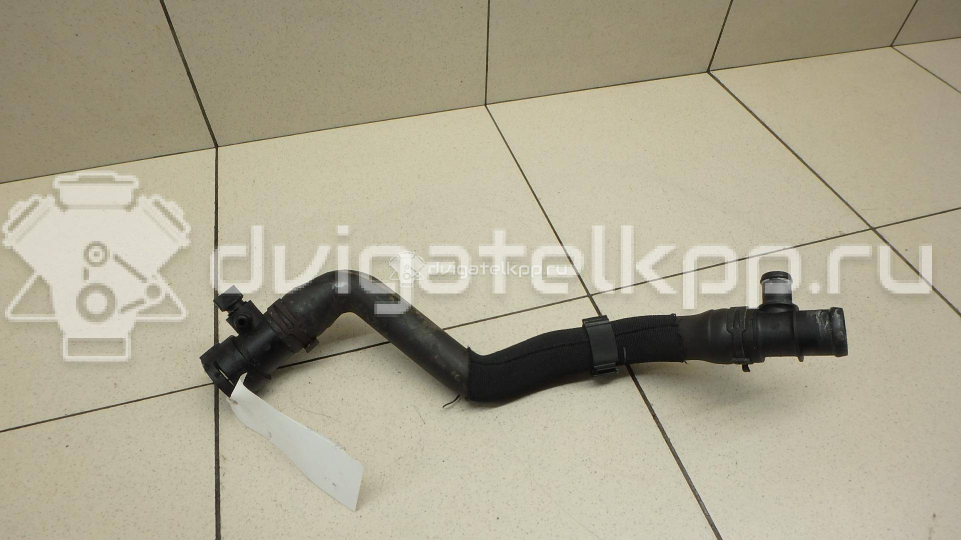 Фото Патрубок радиатора  4G0121055AD для Audi A6 {forloop.counter}}