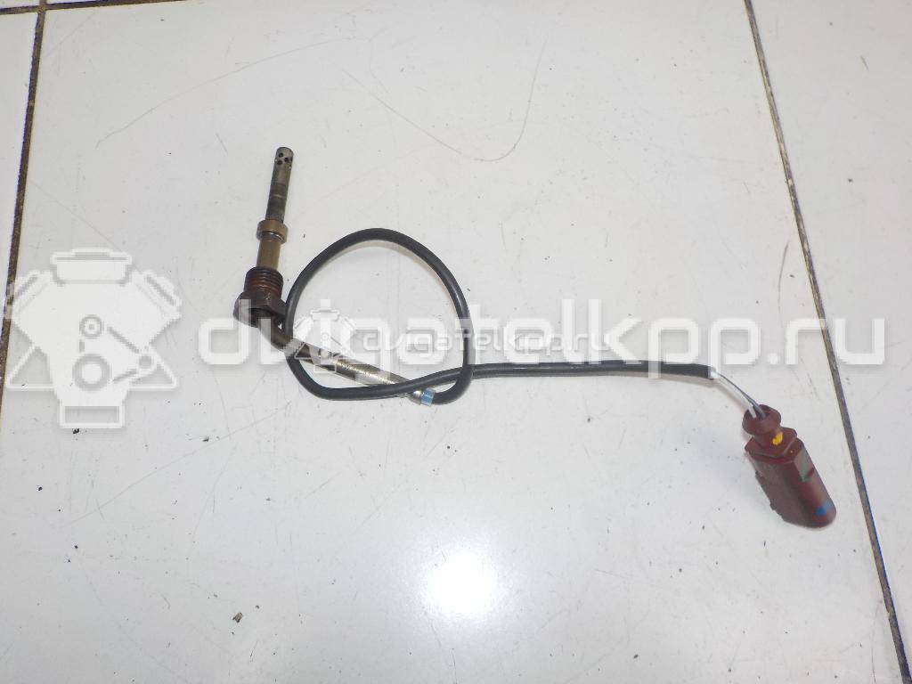 Фото Датчик температуры  059906088CE для Audi A4 / A6 / A5 / A8 / Q5 {forloop.counter}}