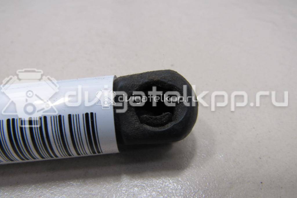 Фото Амортизатор крышки багажника  4E0827552C для Audi A8 {forloop.counter}}