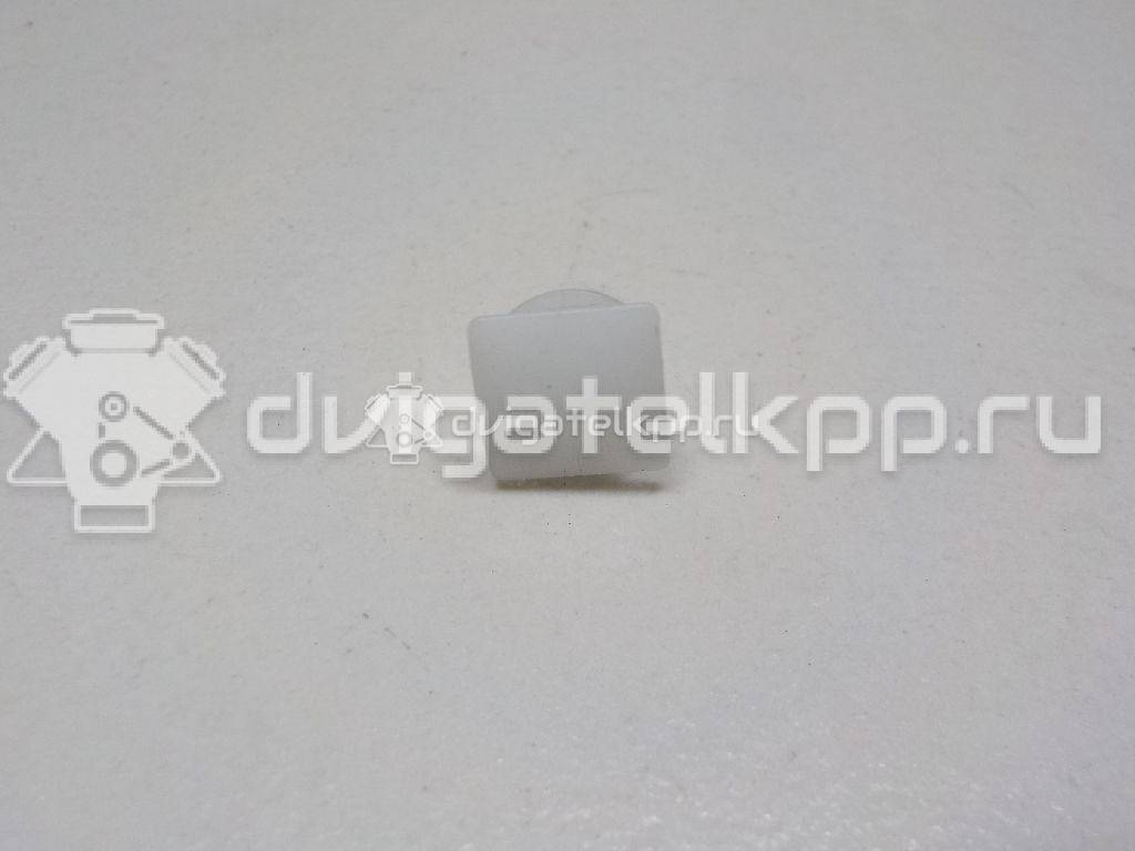 Фото Крепеж (клоп)  8R0853909A для Audi Q5 / Q3 8U {forloop.counter}}