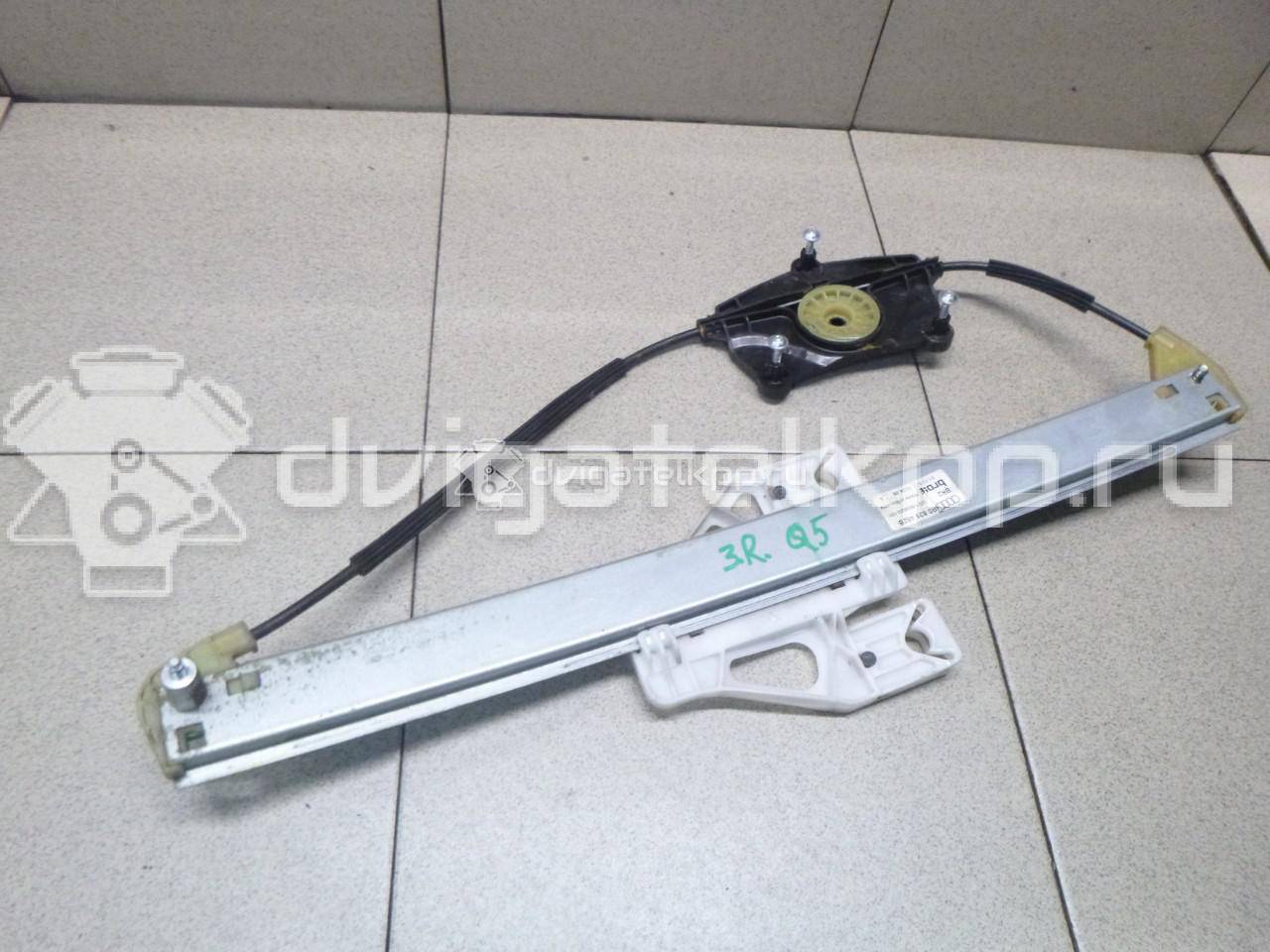 Фото Стеклоподъемник электр. задний правый  8r0839462d для Audi Q5 {forloop.counter}}
