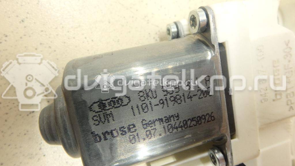 Фото Стеклоподъемник электр. задний левый  8r0839461d для Audi Q5 {forloop.counter}}