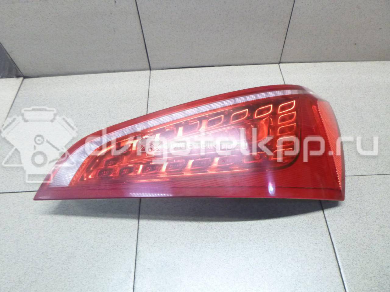 Фото Фонарь задний правый  8r0945094a для Audi Q5 {forloop.counter}}