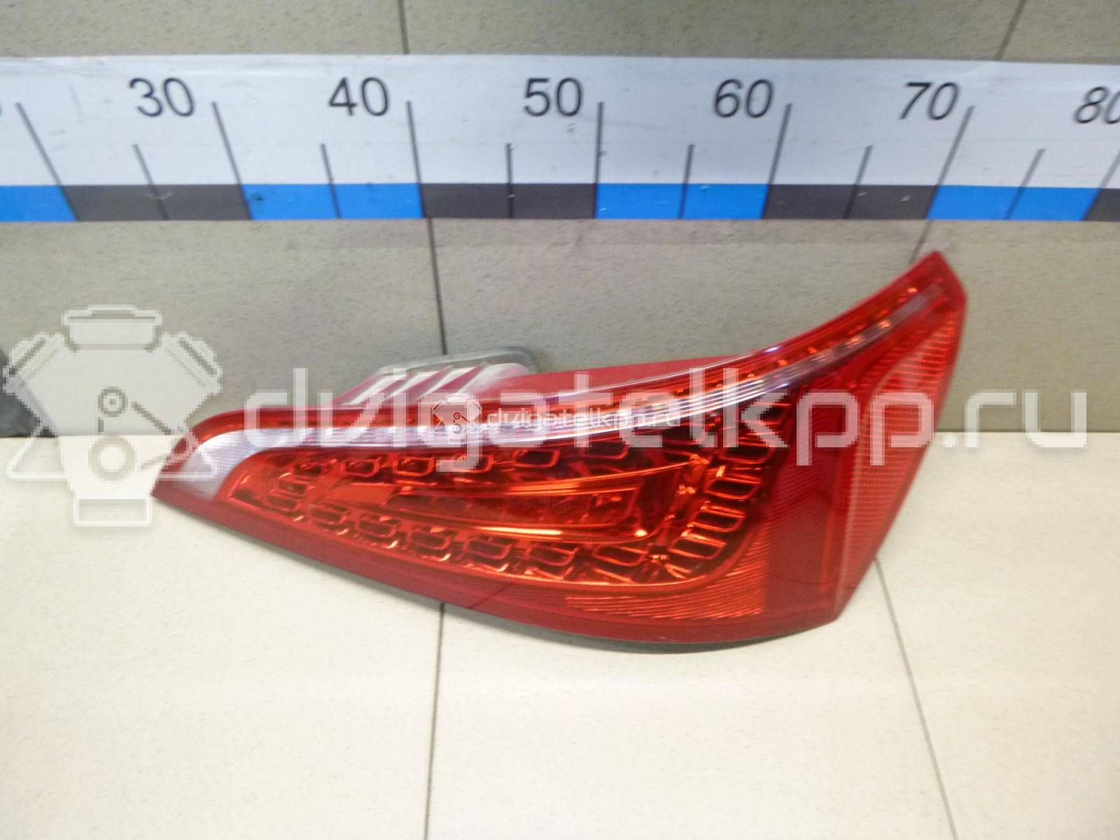 Фото Фонарь задний правый  8r0945094a для Audi Q5 {forloop.counter}}