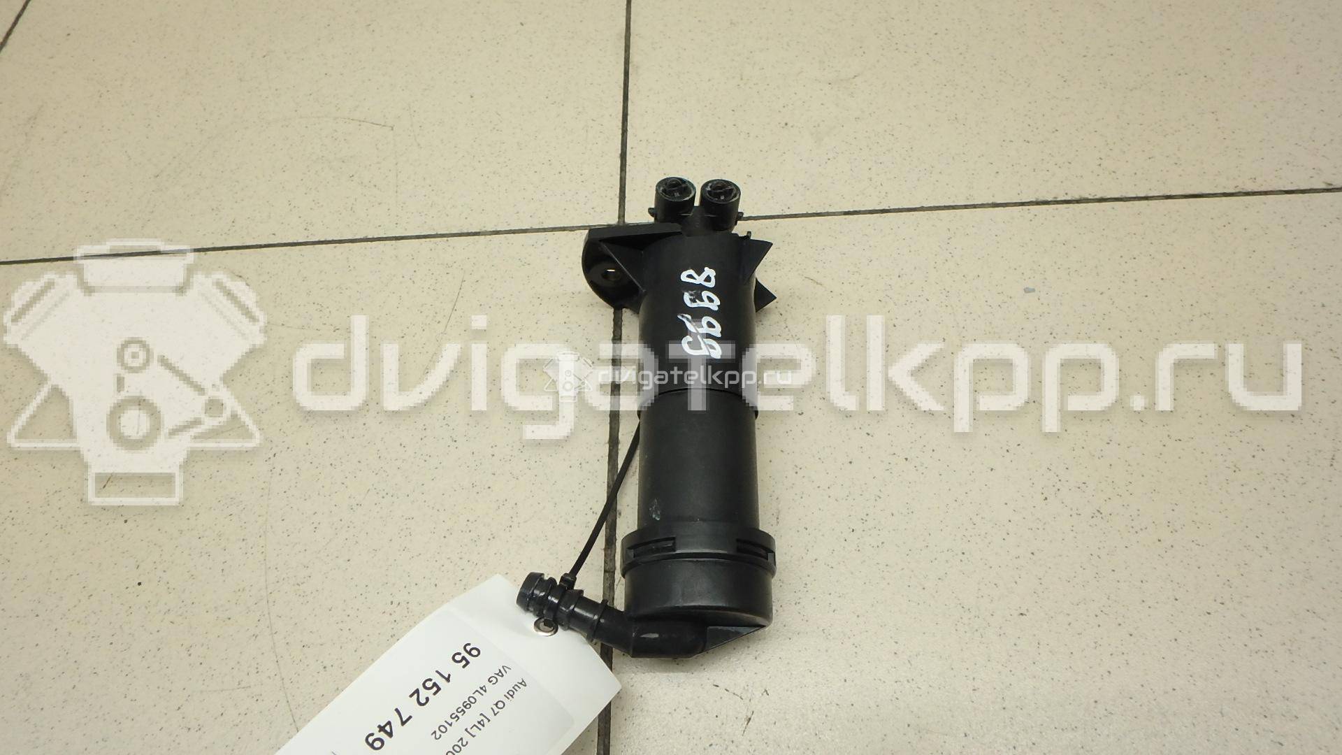 Фото Форсунка омывателя фары  4L0955102 для Audi Q7 {forloop.counter}}