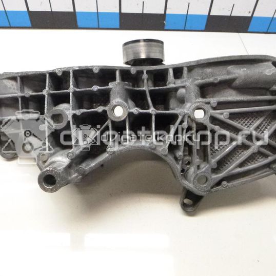 Фото Кронштейн генератора для двигателя K4M для Nissan Terrano / Bluebird 102-110 л.с 16V 1.6 л бензин 1171000Q2D