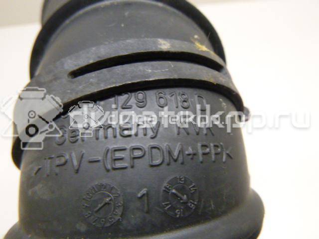 Фото Патрубок воздушного фильтра для двигателя CWVA для Skoda Fabia / Octavia / Yeti 5L / Rapid 110 л.с 16V 1.6 л бензин 5Q0129618D {forloop.counter}}