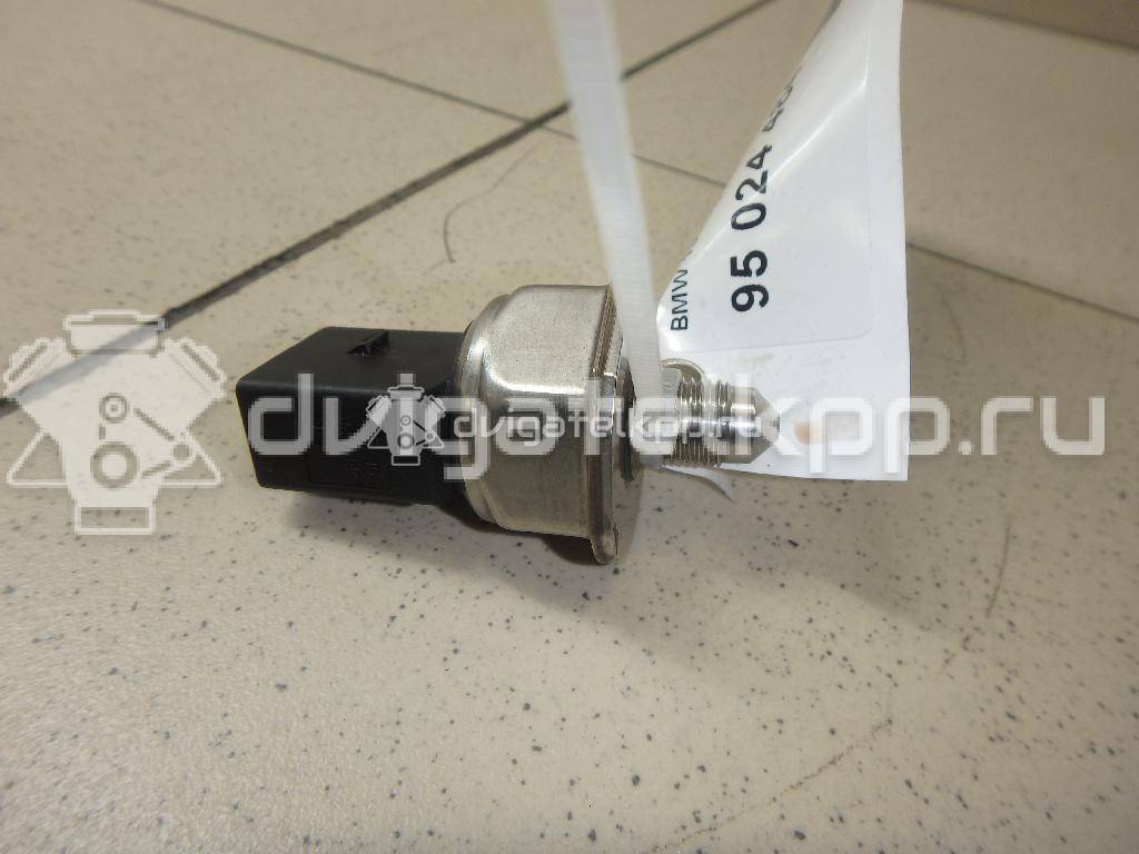Фото Датчик давления топлива  13537537319 для Bmw 3 / 5 / 6 / 1 / 7 {forloop.counter}}