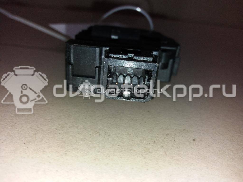 Фото Моторчик заслонки отопителя  64119321034 для Bmw I3 I01 / I8 I12 / X4 F26 / 3 / 1 {forloop.counter}}