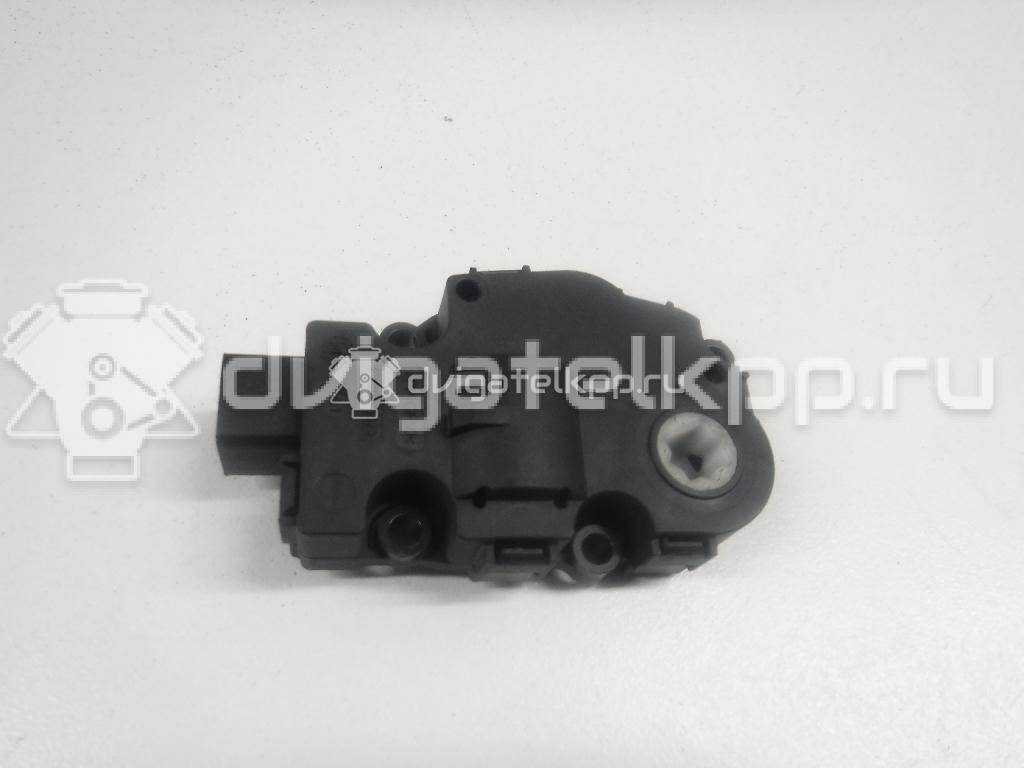 Фото Моторчик заслонки отопителя  64119321034 для Bmw I3 I01 / I8 I12 / X4 F26 / 3 / 1 {forloop.counter}}
