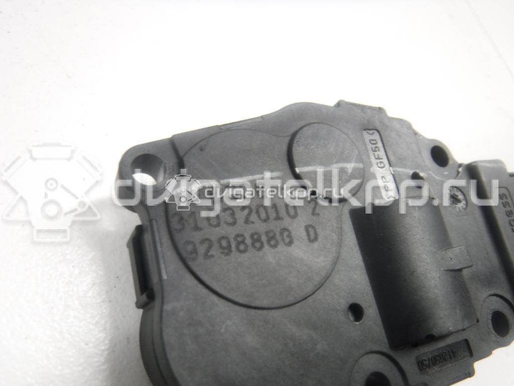 Фото Моторчик заслонки отопителя  64119321034 для Bmw I3 I01 / I8 I12 / X4 F26 / 3 / 1 {forloop.counter}}